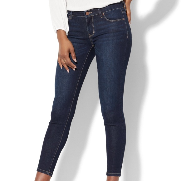 New York & Company Denim - NWT - New York and Company Ankle Jean Legging